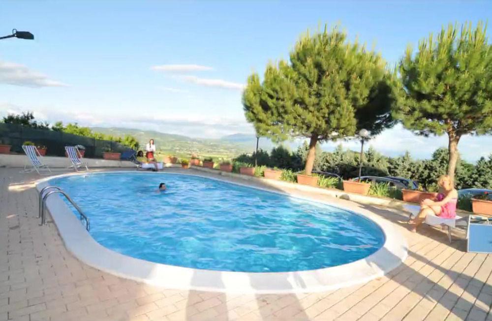 Agriturismo La Ginestrella Civitella D'Arna Exterior photo