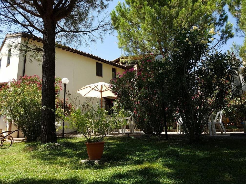 Agriturismo La Ginestrella Civitella D'Arna Exterior photo